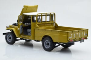 Toyota Land Cruiser 40 4x4 Pickup Olīvzaļš Kyosho 1:18 08958K Metāls — attēls 3 no 8