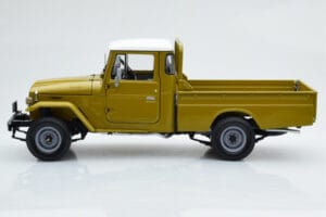 Toyota Land Cruiser 40 4x4 Pickup Olīvzaļš Kyosho 1:18 08958K Metāls — attēls 5 no 8