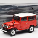Toyota Land Cruiser FJ40 Van Sarkans Kyosho 1:18 - image 8 of 8