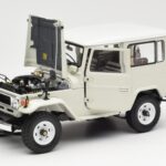 Toyota Land Cruiser FJ40 Van Balts Kyosho 1:18 - image 2 of 8