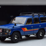 Toyota Land Cruiser 60 Zils Ar Papildu Detaļām Kyosho 1:18 - image 11 of 11