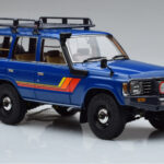 Toyota Land Cruiser 60 Zils Ar Papildu Detaļām Kyosho 1:18 - image 5 of 11