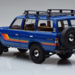 Toyota Land Cruiser 60 Zils Ar Papildu Detaļām Kyosho 1:18 - image 6 of 11
