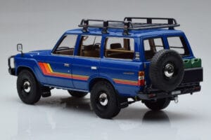 Toyota Land Cruiser 60 Zils Ar Papildu Detaļām Kyosho 1:18 08956XBL Metāls — attēls 6 no 11