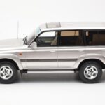 Toyota Land Cruiser HDJ80 Bēšs Metaliks Otto 1:18 - image 3 of 6