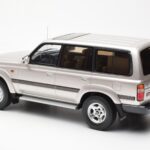 Toyota Land Cruiser HDJ80 Bēšs Metaliks Otto 1:18 - image 5 of 6