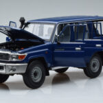 Toyota Land Cruiser J76 Zils Almost Real 1:18 - image 2 of 7