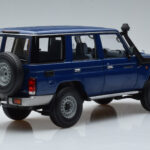 Toyota Land Cruiser J76 Zils Almost Real 1:18 - image 3 of 7