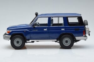 Toyota Land Cruiser J76 Zils Almost Real 1:18 870101 Metāls — attēls 4 no 7