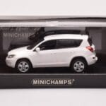Toyota RAV4 XA30 Balts Minichamps 1:43 - image 4 of 4