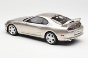 Toyota Supra A80 Sudraba Otto 1:18 OTM715 Sveķi — attēls 5 no 6