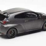 Toyota GR Yaris Circuit Package Melns Otto 1:18 - image 2 of 6