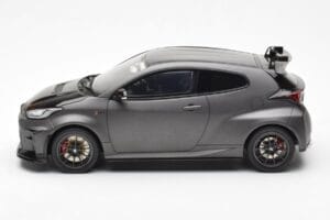 Toyota GR Yaris Circuit Package Melns Otto 1:18 OT1046 Metāls — attēls 3 no 6