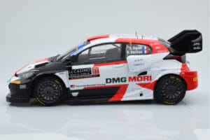 Toyota GR Yaris Rally1 #1 S. Ogier / B. Veillas Rally Monte Carlo 2022 IXO 1:18 18RMC151B Metāls — attēls 3 no 6