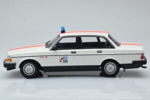 Volvo 240 GL Policija Beļģija Minichamps 1:18 155171492 Metāls — attēls 3 no 6