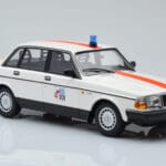 Volvo 240 GL Policija Beļģija Minichamps 1:18 - image 4 of 6