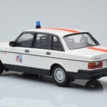 Volvo 240 GL Policija Beļģija Minichamps 1:18 - image 5 of 6