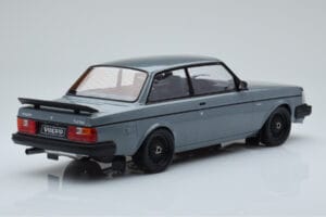 Volvo 240 Turbo Pelēks IXO 1:18 18CMC089 Metāls — attēls 2 no 6