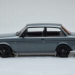 Volvo 240 Turbo Pelēks IXO 1:18 - image 3 of 6