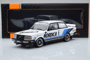 Volvo 240 Turbo Nordica #1 J. Cecotto / A. Olafsson ETCC Brno 1986 IXO 1:18 18RMC087 Metāls — attēls 6 no 6
