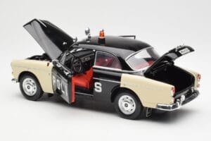 Volvo P121 Policija Revell 1:18 8904 Metāls — attēls 5 no 8