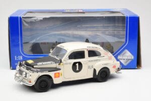 Volvo PV 544 Rally Revell 1:18 8922 Metāls — attēls 8 no 8