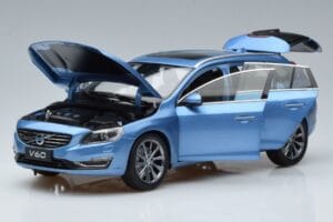 Volvo V60 D3 Power Zils FAW 1:18 9430839 Metāls — attēls 2 no 7