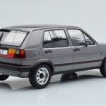 Volkswagen Golf GTI Mk2 Pelēks MCG 1:18 - image 2 of 6