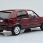 Volkswagen Golf GTI Mk2 Sarkans MCG 1:18 - image 2 of 6
