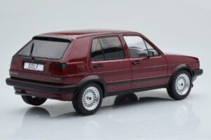 Volkswagen Golf GTI Mk2 Sarkans MCG 1:18 MCG18391 Metāls — attēls 2 no 6