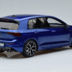Volkswagen Golf Mk8 R Zils Otto 1:18 - image 2 of 6