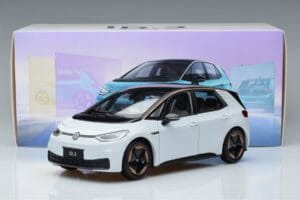 Volkswagen ID.3 Balts FAW 1:18 ZVN000001WEI Metāls — attēls 7 no 7