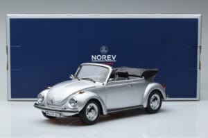 Volkswagen Beetle 1303 Kabriolets Sudrabs Norev 1:18 188530 Metāls — attēls 6 no 6