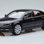 Volkswagen Phaeton V6 Mazeppa Pelēks Kyosho 1:18