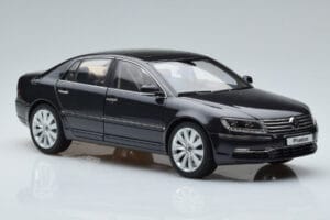 Volkswagen Phaeton V6 Mazeppa Pelēks Kyosho 1:18 08831MBK Metāls — attēls 6 no 9