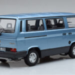 Volkswagen T3 Multivan Zils Norev 1:18 - image 2 of 6