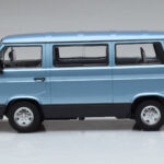 Volkswagen T3 Multivan Zils Norev 1:18 - image 3 of 6