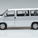 Volkswagen T4b Transporter Caravelle Minibus Schuco 1:18 450041500 Metāls - image 5 of 8