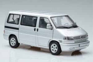Volkswagen T4b Transporter Caravelle Minibus Schuco 1:18 450041500 Metāls — attēls 6 no 8