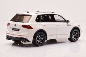 Volkswagen Tiguan R Balts Otto 1:18 OT1001 Sveķi — attēls 2 no 6