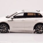 Volkswagen Tiguan R Balts Otto 1:18 - image 3 of 6