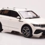Volkswagen Tiguan R Balts Otto 1:18 - image 4 of 6