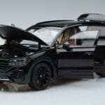 Volkswagen Touareg CR Melns FAW 1:18 LTC761021BLA Metāls - image 2 of 7
