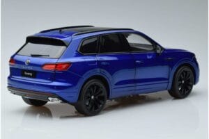 Volkswagen Touareg CR Zils FAW 1:18 LTC761021BLU Metāls — attēls 3 no 7