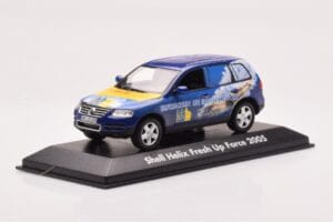 Volkswagen Touareg 7L Shell Helix Fresh Up Force Minichamps 1:43 VOLKSWAGEN-264066 Metāls — attēls 2 no 4