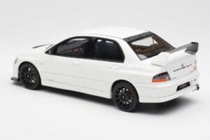 Mitsubishi Lancer Evo VIII MR FQ-400 Balts Otto 1:18 OT777 Sveķi — attēls 5 no 6