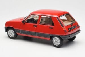 Renault 5 GTL Sarkans Otto 1:18 OT1147 Sveķi — attēls 5 no 6