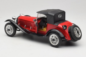 Alfa Romeo 6C 1750 Alfetta Sarkans Polistil 1:18 PL001 Metāls — attēls 6 no 8