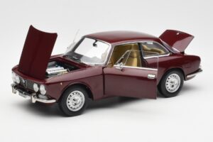 Alfa Romeo 2000 GTV Kastaņsarkans Norev 1:18 187916 Metāls — attēls 2 no 8