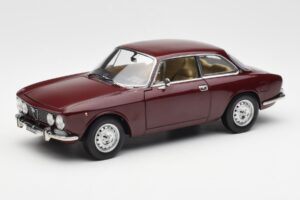 Alfa Romeo 2000 GTV Kastaņsarkans Norev 1:18 187916 Metāls